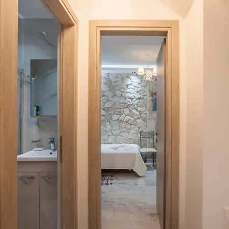 Marietta Villa *
